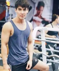 泰国18+限制级同志电影《与父同行》诚心推荐 - 51虹马