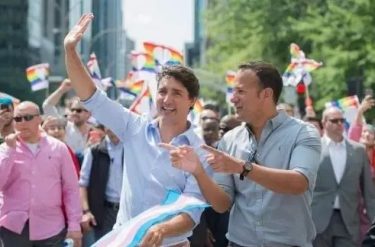 主教与17岁男学生性爱影片流出？两国总理同场参加同志骄傲游行！-51虹马