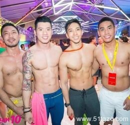 新加坡小受好可爱，傻傻的、萌萌哒、还有一副好身材！ - 51虹马