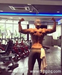 新加坡小受好可爱，傻傻的、萌萌哒、还有一副好身材！ - 51虹马