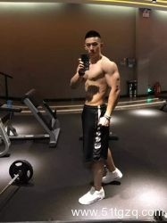 看点∣185极品天菜筋肉健男 一晚能撩出10万块的东北小伙 - 51虹马