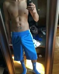 相处后，才知道他的丁丁很小 - 51虹马