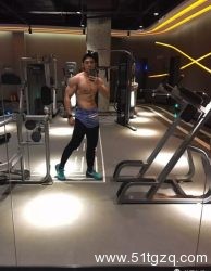 看点∣185极品天菜筋肉健男 一晚能撩出10万块的东北小伙 - 51虹马