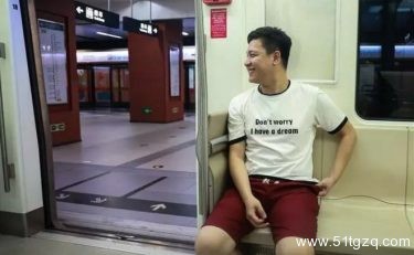 对话同性恋：出柜曾招致扫地出门 - 51虹马