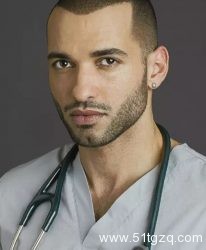 性感男演员出柜：我是纯0？蒙古国都举行骄傲巡游了！ - 51虹马