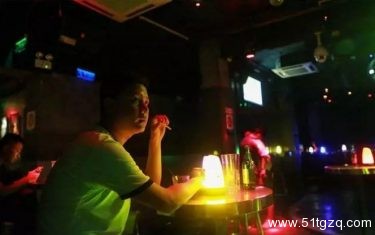 对话同性恋：出柜曾招致扫地出门 - 51虹马