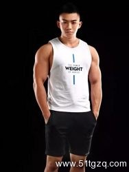 看点∣185极品天菜筋肉健男 一晚能撩出10万块的东北小伙 - 51虹马