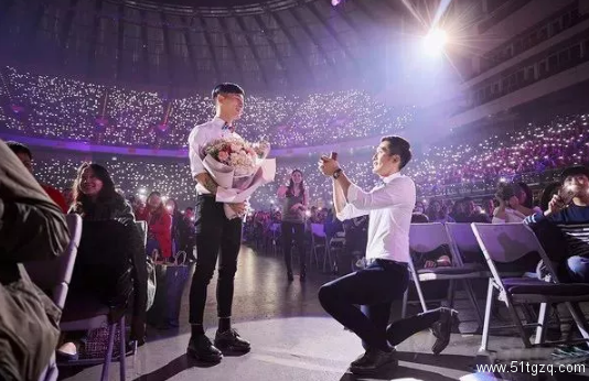 48cm巨丁男政府认证为残疾？蔡健雅演唱会上演男男求婚！-51虹马