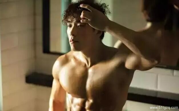 妈妈知道我出柜后说：永远爱我，不管我任何决定，永远支持-51虹马