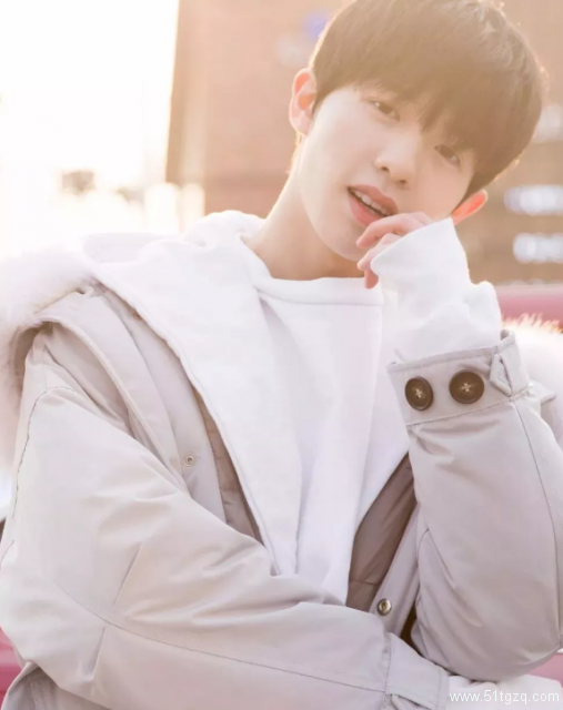 帅哥∣颜值高有才华,人暖声音苏,还有记忆中的初恋脸!--李晨-51虹马