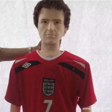 你花十万追男神,我用十万买娃娃-51虹马