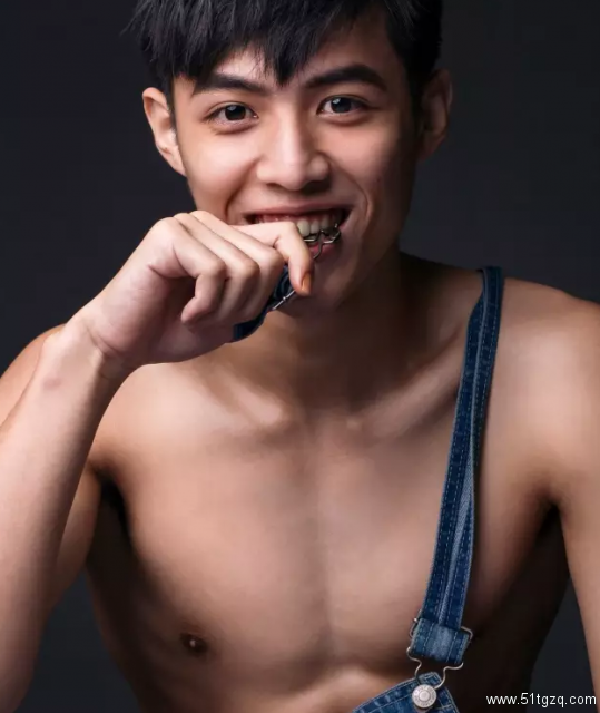 爆红国民校草体育系小鲜肉诱惑写真-51虹马