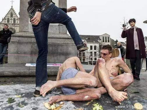 俄罗斯社会真实的另一面——同性恋终结者-51虹马