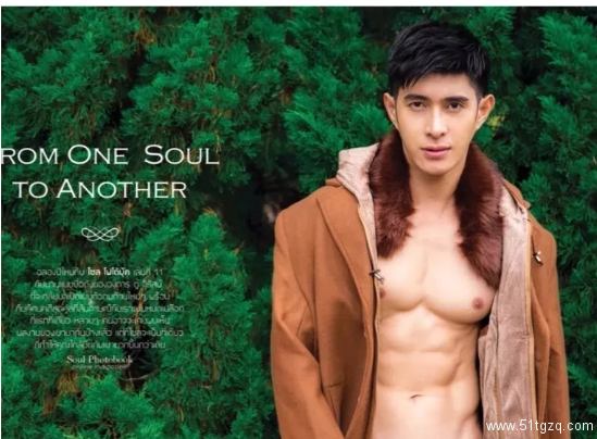 靠六块腹肌毁掉童年的肌肉版哆啦A梦，又拍写真啦！-51虹马