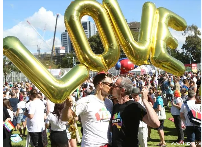 趁同性朋友酒醉后将其强奸？尚客优酒店歧视同性恋，北京同志趴肉体大放送…-51虹马