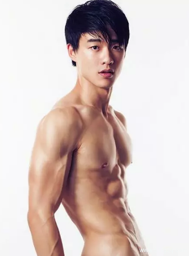 童颜巨肌的台湾游泳教练INS被扒出，也就看了几百遍-51虹马