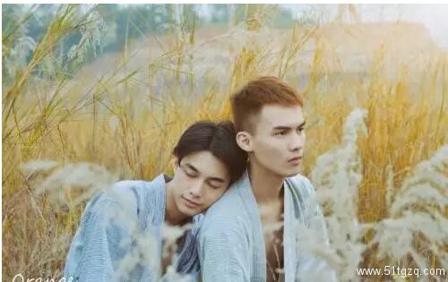 在软件上，找到了一个黏人受 - 51虹马