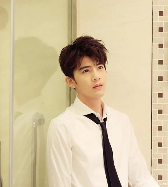 帅哥∣霸屏新宠阳光少年撞脸林志颖相似度99%！？李宗霖 - 51虹马