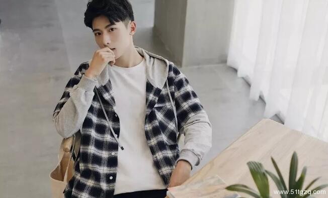 帅哥∣发现一枚干净清爽的小哥哥，让人总想多看两眼的男孩纸－－倪凯杰 - 51虹马