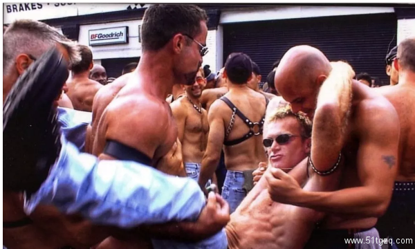 旧金山一年一度福尔瑟姆街展 皮革爱好者绝对不能错过的一场盛宴！ - 51虹马