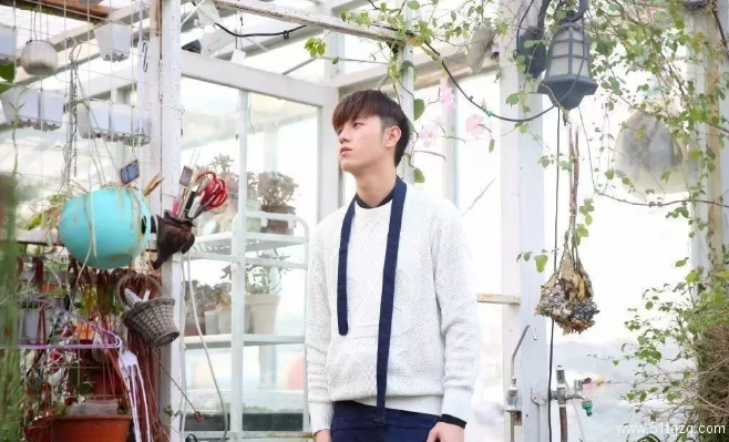 帅哥∣五官俊秀的男生就没有颜值不在线的时候，你缺这样一个学长吗？－－赵星宇 - 51虹马