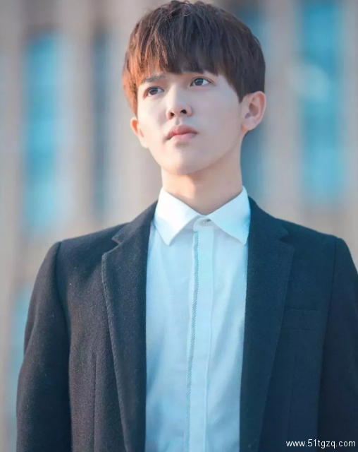 帅哥∣颜值高有才华，人暖声音苏，还有记忆中的初恋脸！－－李晨 - 51虹马