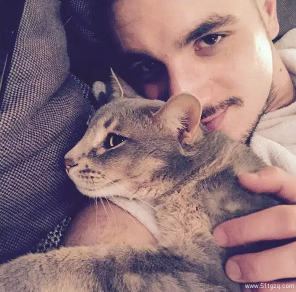 法国名模Johan Akan捷豹如柱！扒到了他的那些私照！ - 51虹马