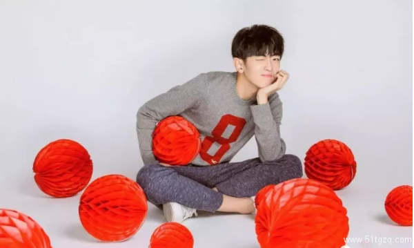 189的大长腿小哥哥，文艺小清新的国民男友超级萌！－－王旭东 - 51虹马