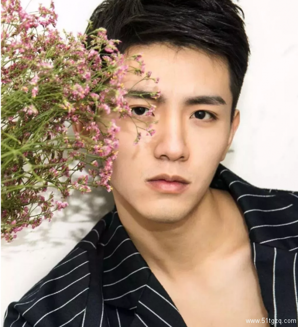 帅哥∣纯天然正宗萌帅小鲜肉，少年感爆棚的校园男神！－－郭宇鹏 - 51虹马
