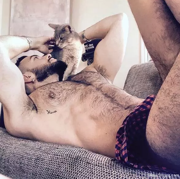 法国名模Johan Akan捷豹如柱！扒到了他的那些私照！ - 51虹马