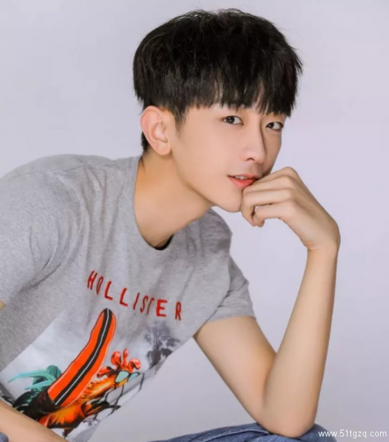 189的大长腿小哥哥，文艺小清新的国民男友超级萌！－－王旭东 - 51虹马