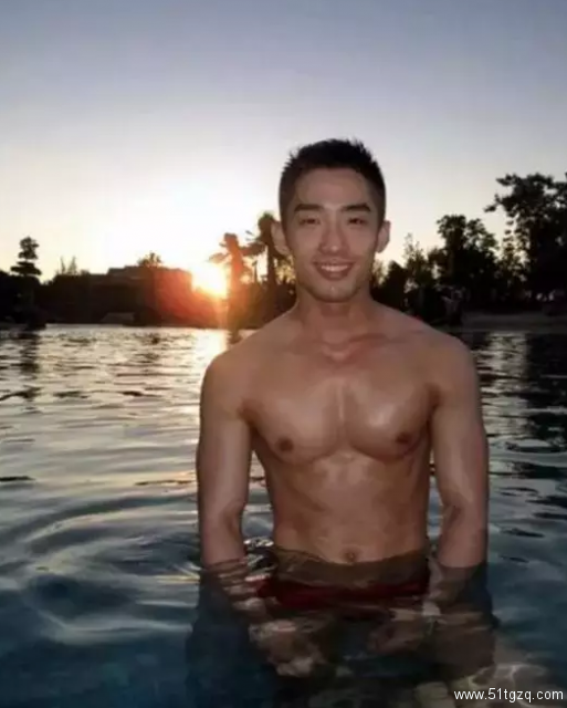 上海滩一姐，长腿肌肉名媛你们还记得吗？ - 51虹马