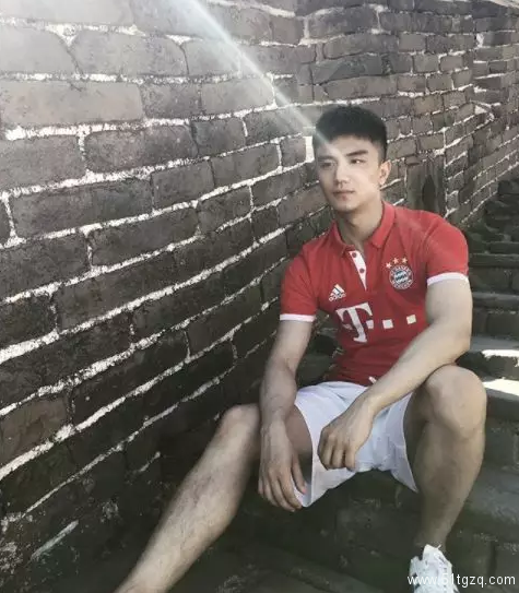 名媛网红温泉浴照疑似“漏点”被疯传 - 51虹马