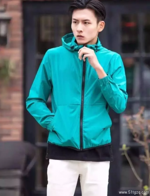 1米88运动型腹肌男生，高颜值大长腿！ - 51虹马