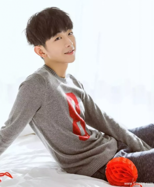 189的大长腿小哥哥，文艺小清新的国民男友超级萌！－－王旭东 - 51虹马