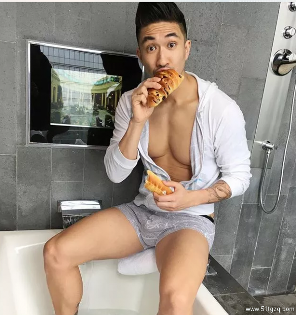 美食与好肉体可以兼得，华裔肌肉大厨你厉害了 - 51虹马