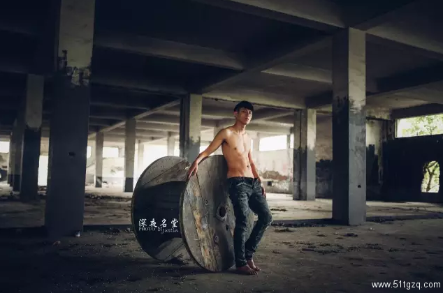 爆红国民校草体育系小鲜肉诱惑写真 - 51虹马 爆红国民校草体育系小鲜肉诱惑写真 - 51虹马