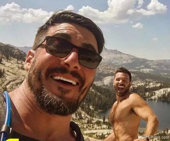 gay全裸游世界 - 51虹马