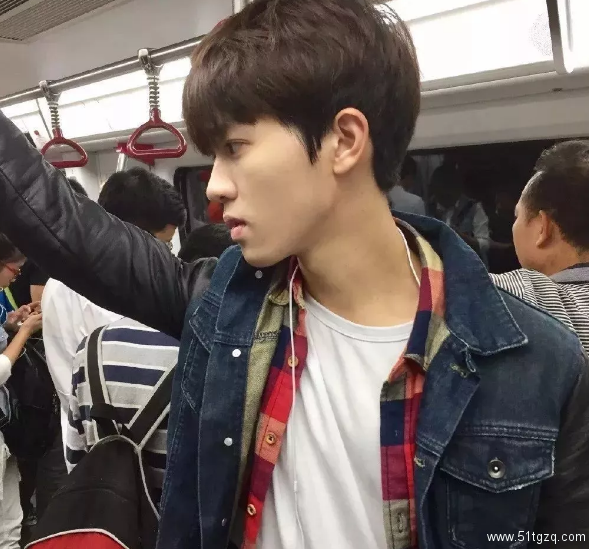 帅哥∣颜值高有才华，人暖声音苏，还有记忆中的初恋脸！－－李晨 - 51虹马