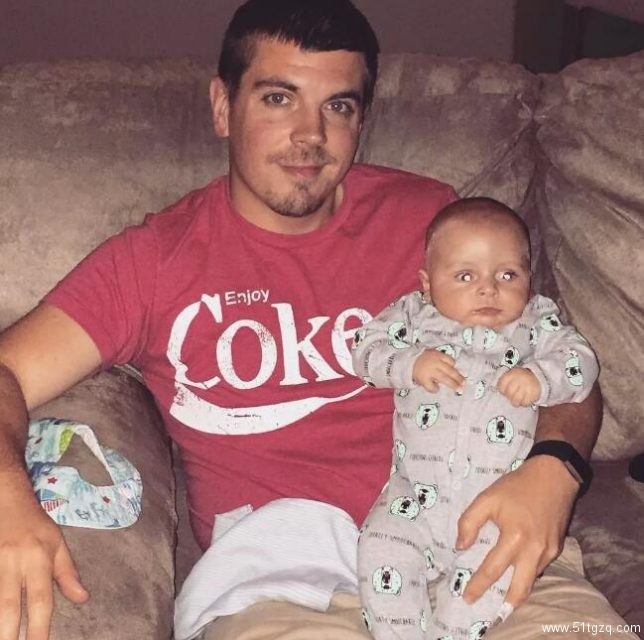 美帝夫夫超幸运 通过代孕即将迎来三胞胎 四个孩子养的过来吗!!! - 51虹马