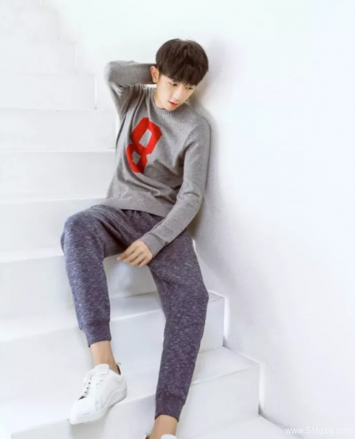 189的大长腿小哥哥，文艺小清新的国民男友超级萌！－－王旭东 - 51虹马