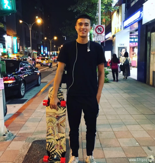 186.cm篮球队直男校草,20岁鲜肉天菜当男模,用肌肉俘获你! - 51虹马 186.cm篮球队直男校草,20岁鲜肉天菜当男模,用肌肉俘获你! - 51虹马