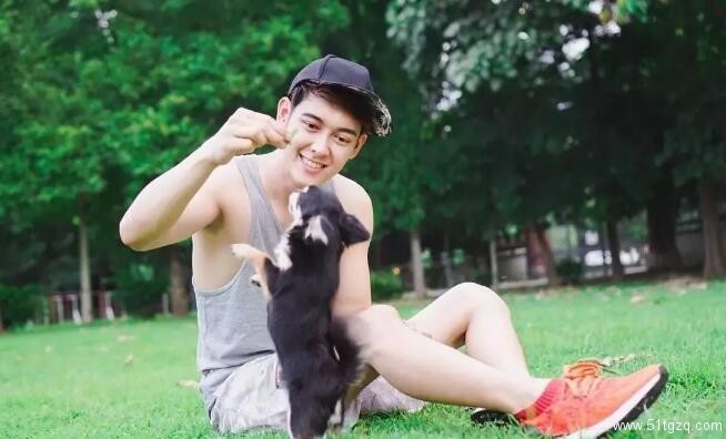 看点∣自带美颜效果的白嫩帅气小鲜肉,除了颜值还有可口的身材! - 51虹马 看点∣自带美颜效果的白嫩帅气小鲜肉,除了颜值还有可口的身材! - 51虹马