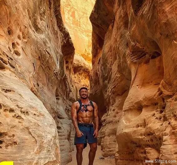 gay全裸游世界 - 51虹马