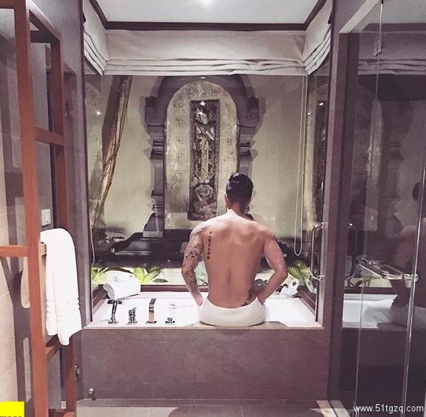 美食与好肉体可以兼得，华裔肌肉大厨你厉害了 - 51虹马