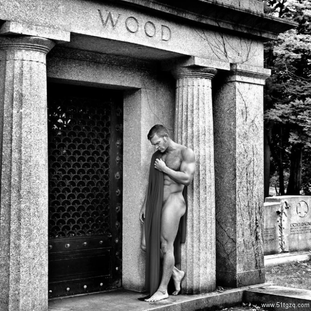 用“小弟”画画的大艺术家 捷豹huge到爆 - 51虹马