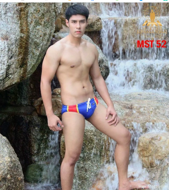 球裤太小丁丁太大？足球帅哥以前原来这么丑！ - 51虹马