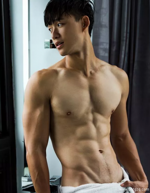 童颜巨肌的台湾游泳教练INS被扒出，也就看了几百遍 - 51虹马