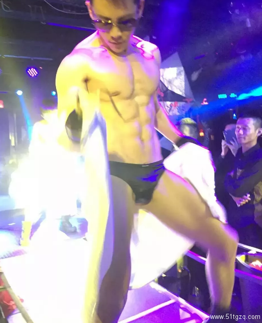 最诱惑的gay吧到底是怎样的？ - 51虹马