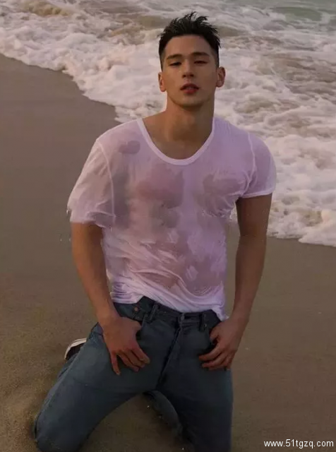 老攻借我钱养小攻,半年了还没还的意思... - 51虹马 老攻借我钱养小攻,半年了还没还的意思... - 51虹马